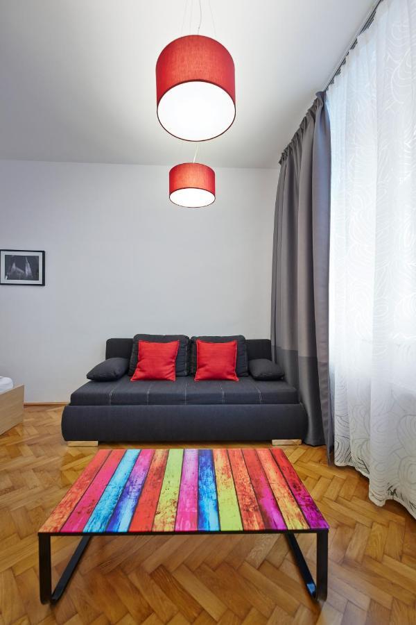 Stadthalle - Familycityapartment เวียนนา ภายนอก รูปภาพ